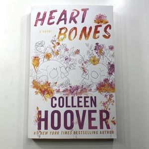 COPY - Colleen Hoover HEART BONES Book